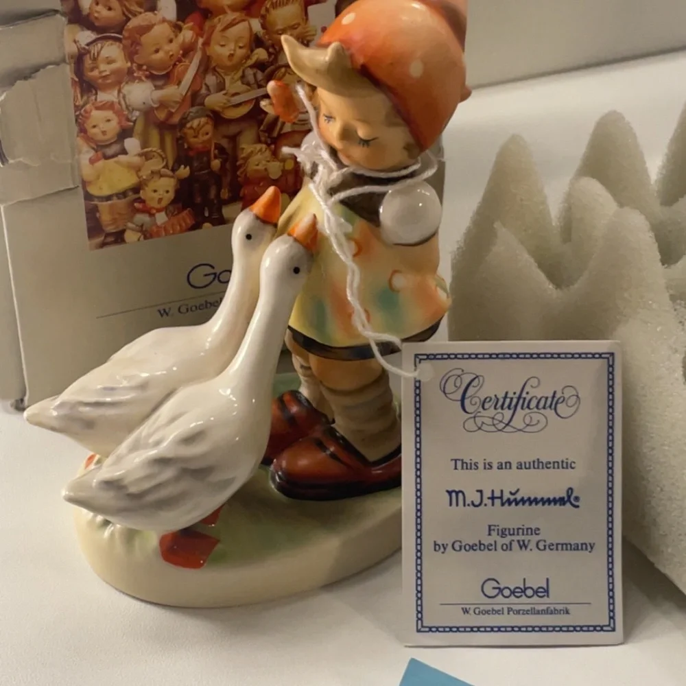 2 Goebel M.I. Hummel